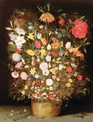 Gemischte Blumen in einem Holztrog